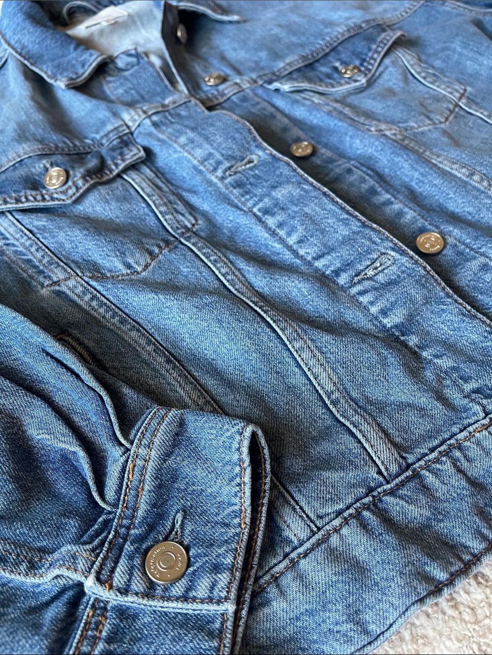 Reformation Rhodes Lived-In Denim Jacket - Picture 6 of 8